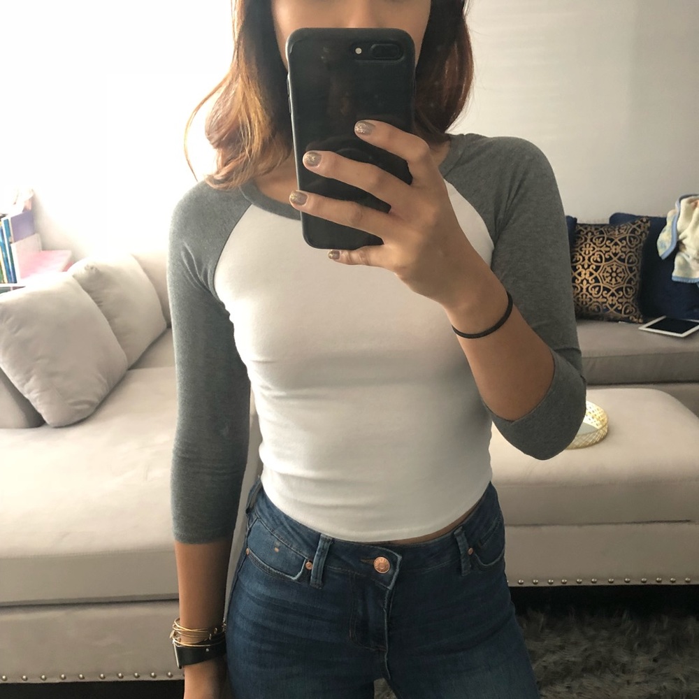 Crop baseball tee in gray